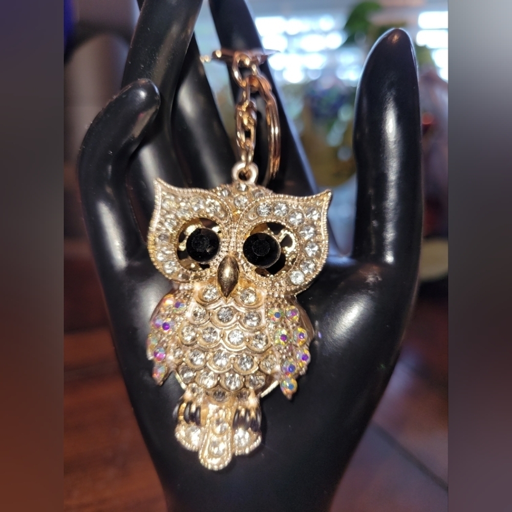 Bag Charm of an Owl - Picture 3 of 4